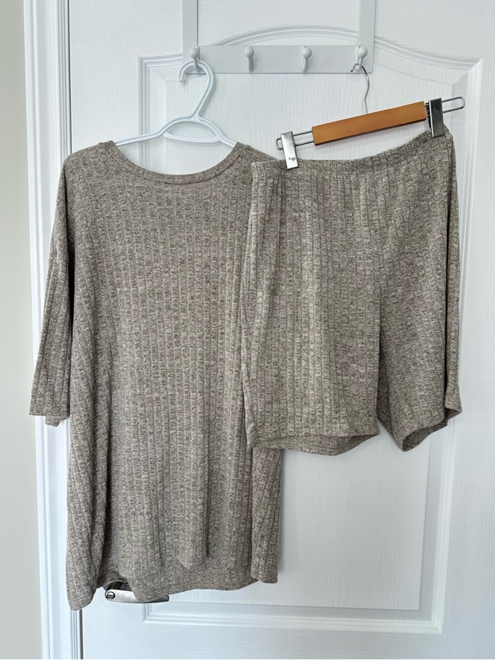 NWOT Ribbed Knit Lounge Set Oversized Tee & High Waisted Biker Shorts Taupe XL
